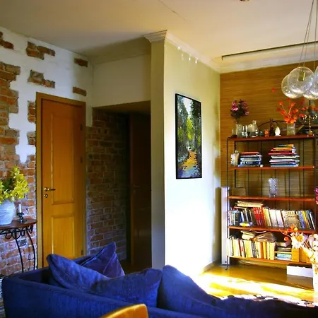 Apartment In The Centre With Free Gated Parking *