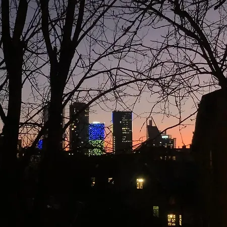 In The Centre With Free Gated Parking * Reval