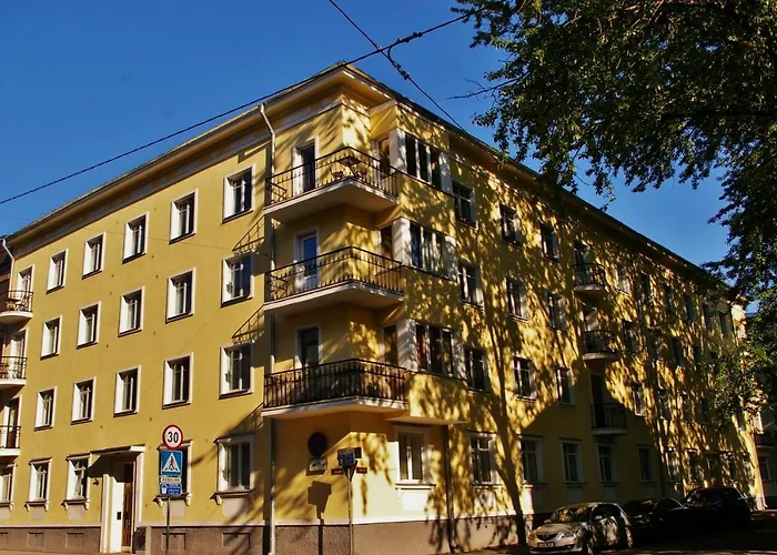 In The Centre With Free Gated Parking Tallin